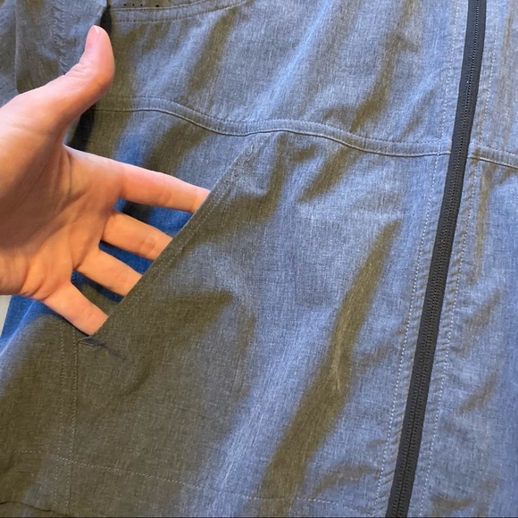 Calia by Carrie Underwood gray lightweight perforated pattern jacket medium - Picture 5 of 11